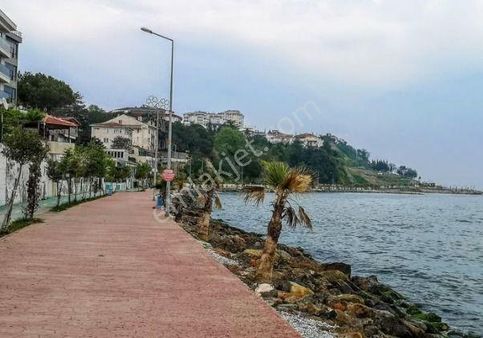 Delux'den Paşa Sahiline 40m Mesafede Satılık 4 Kat İmarlı Arsa