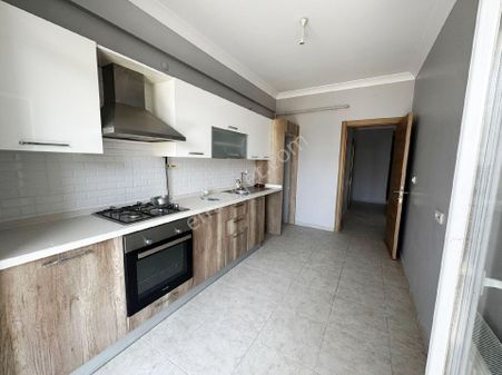 Çorlu Çobançeşme Mh 3+1 140m2 1 Kat Site İçi 7 Yıllık