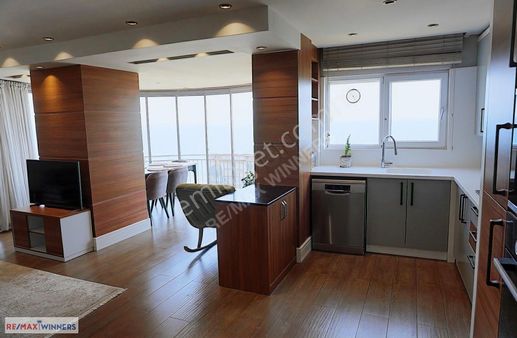 Lal Sitesi'nde Full Deniz Manzaralı Kiralık Eşyalı Daire