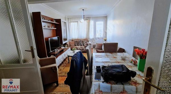 2+1 Kat Mülkiyetli Taşınmaya Hazır Boş Ve Eşyalı Satılık Daire