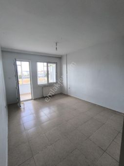 Şirinevler'de Satılık 1+1 Daire