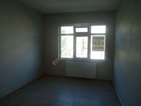 Uzunköprü Çarşı Merkezine Yakın Kiralık Doğalgazlı Daire