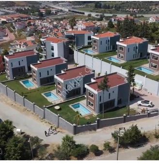💎 Deniz Manzaralı, Güvenlikli, Havuzlu 4+1 Villa – Kaçırmayın!