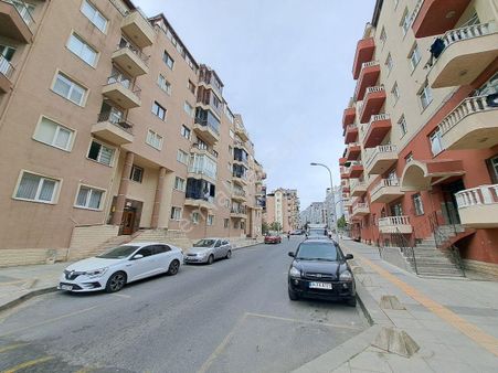 Polat Emlak'dan...bahçeşehir 2 Kısım - 3+1 - Giriş Kat Satılık Daire