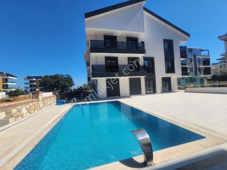 Didim Altınkum Mahallesi'nde Site İçerisinde Deniz Manzaralı Satılık Daire