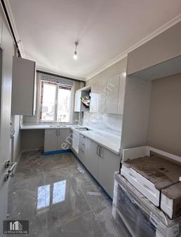 Suadiye Çatalçeşme 3+1 Balkonlu Ebeveynli Sıfır Bina Ferah