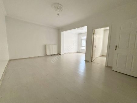 Gata &şehir Hast. Yakını 2+1 Kat Konumunda Masrafsız!!!!