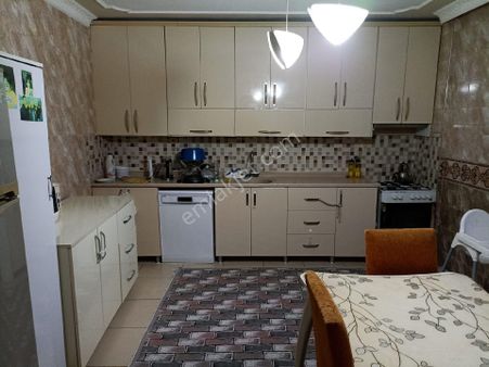 İşte Ailecek Oturcağın Müstakil.3 Katlı Bakımlı.