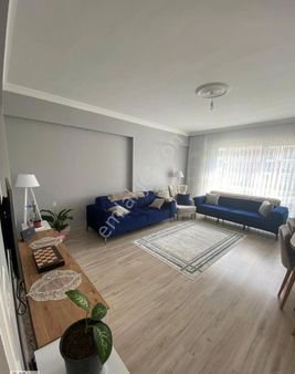 Karşıyaka Mah.de Satılık 3+1 Havuzlu Site Dairesi