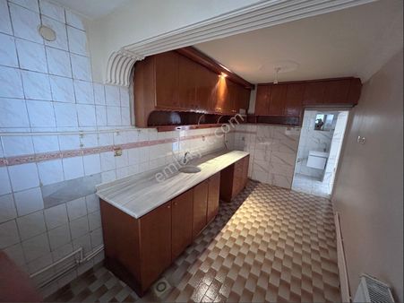 Conker İnşaat Emlak'tan Orhangazi Mahallesi 2+1 Kiralık