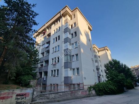 Kardeşler'de Cadde Üstü Site İçinde 3+1 Salon Bağımsız 2 Balkonlu