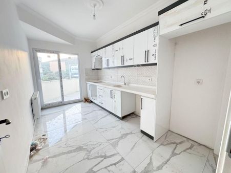 🟠🏡tuzcumurat'ta Ayrı Mutfaklı Arakat Ön Cephe Geniş 3+1 Daire