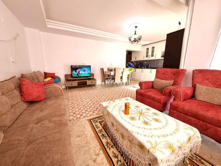 Alanya Demirtaş Mahallesi'nde Denize Yakın Full Eşyalı Satılık 2+1 Daire