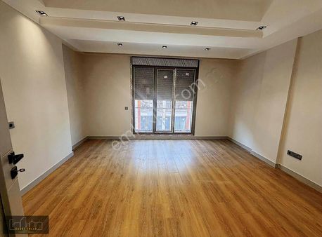 Cadde Emlak Yeşilova Mah 2+1 80 M2 Sıfır Lüx Ara Kat Satılık 2 K