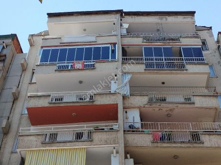 Çaybaşı Caddesi Anayolda Sarıkavak Mandıra Üzeri 7.kat Asansörlü 3+1 Kombili 140 M2.