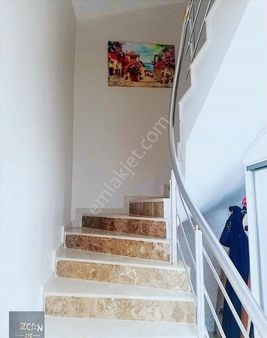 Ozcan Gyo'dan Kurttepe Satılık Bahçeli Lüx Villa