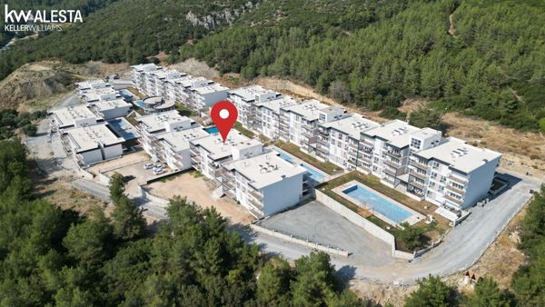 Doğa İçerisinde Kompleks Sitede Satılık 1+1