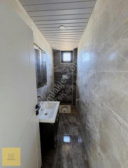 Metrekare Emlak'tan 2+1 | Ayrı Mutfaklı Arakat