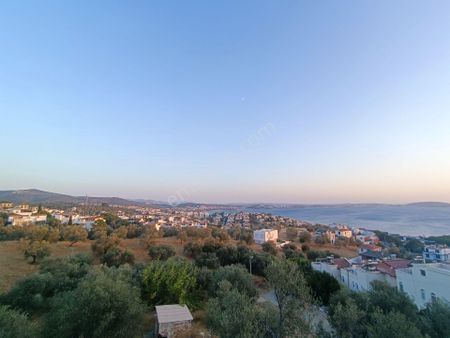 Burhaniye Pelitköy'de Satılık Yazlık