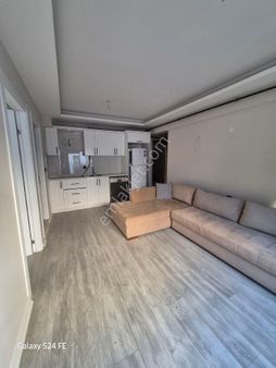 Bornova Da 1+1 Eşyalı Kiralık Lüks Daire