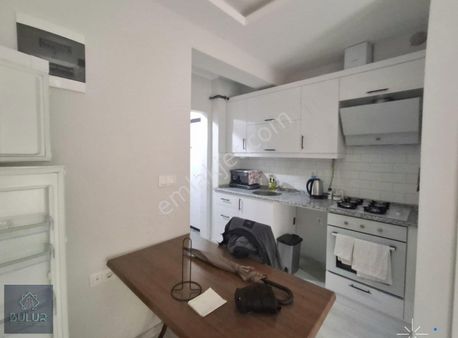 Bulur'dan Buca Hasanağa Bahçesine Yürüme Mesafesinde Satılık 2+1