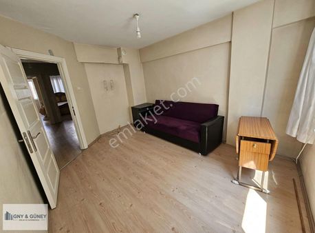 Matbacılar Sitesinin Yanı 1 Kat Çift Cepheli 2+1 80 M² Satılık