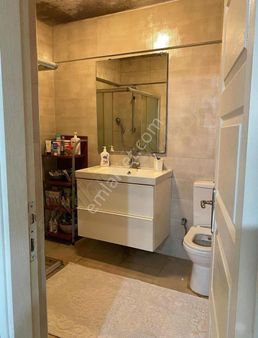 Metroya 100 Mt Yürüme Mesafesinde Köşe 2+1 Daire