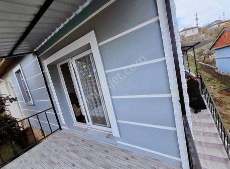 Merkeze Yakın Ferah Müstakil Ev Emsalsiz