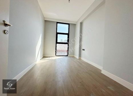 Çobançeşme Modern City'de Kaçırılmayacak Fırsat! 3+1 Ferah Daire