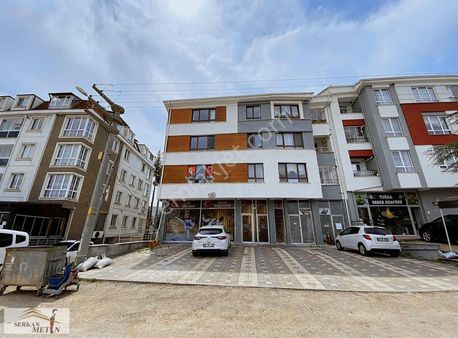 Serkan Metin'den Orhangazi'de Cadde Üzeri Satılık 2+1 Daire