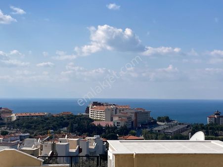 Kuşadası Merkezde Eşyalı 3+1 Dubleks Villa