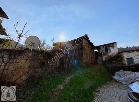 Aydın Bozdoğan Ziyaretli Mah De 217 M² Müstakil Köy Evi Ve Arsa