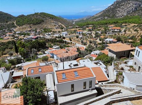Datça Emecik'te Full Deniz Manzaralı Ödüllü Mimarili 2 Villa