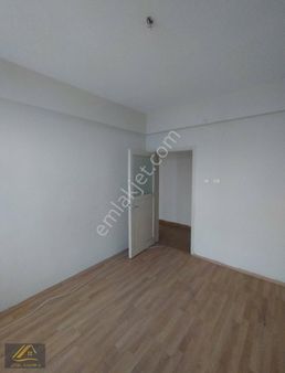 Samsun İlkadım Lise Caddesinde 3+1 Satılık Geniş Daire