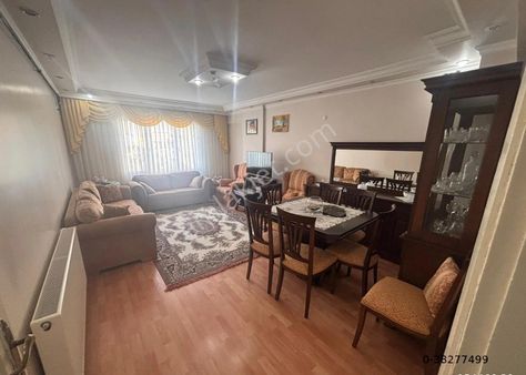 Karabağlar Tahsinyazıcı Mahallesinde 3+1 Arakat Satılık Daire