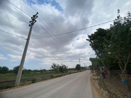 Hasanağa' Da İmar Dibi Yatırımlık Fırsat Parsel