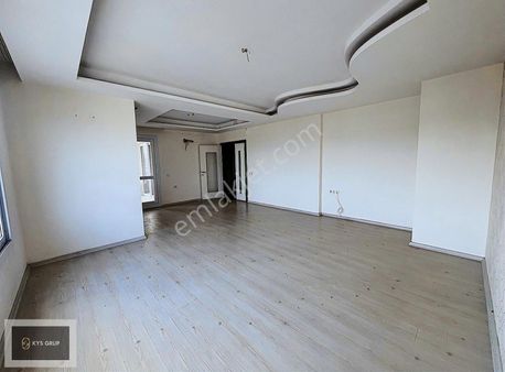 Mezitli Soli Center Civarı Ebevyn Banyolu 3,5+1 Satılık Daire!!!