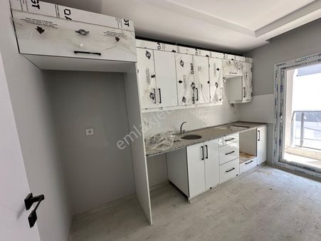 Yörük Emlaktan Satılık Pazartesi Pazarı Alt Kısmı 0 Daire