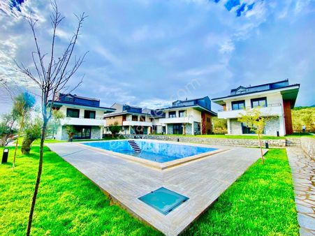 Gümüş'den Gürede 250m² Arsa İçinde Havuzlu Muhteşem 3+1 Müstakil