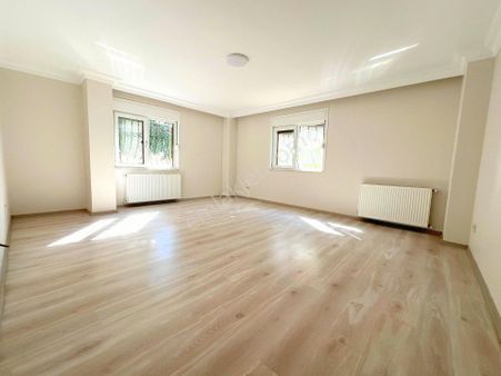 ▃birikim▃ Çamlık Sahilde 6 Yıllık Binada Ayrı Mutfaklı Boş 2+1 !