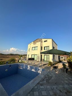 Satılık 8+2 Triplex Villa
