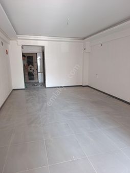 Acısu Cad Civarı 1+1 Ayrı Mutfak Satilik Daire