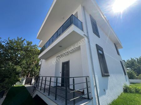 🩷cemre Emlaktan Denize 100 M Mesafede Satılık Sıfır Villa🩷