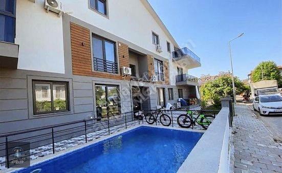 Turanlar Gruptan Foça Da 1+1 Daire Havuzlu Sitede !