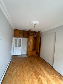 Ciftlik Caddesine Yakın Kiralık Temiz Daire