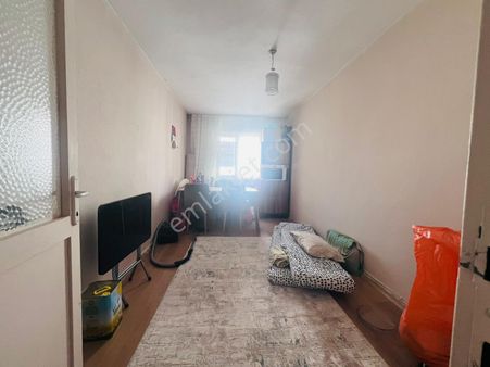 Manisa Şehzadeler Şehitler Mahallesi 3+1 3.kat Ara Kat Ful Özellikli Satılık Daire