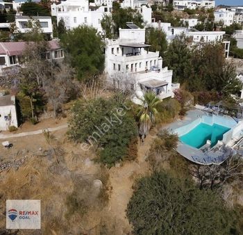 Bodrum Yalıkavak'ta Manzaralı, Bahçeli, Havuzlu Lüks Villa