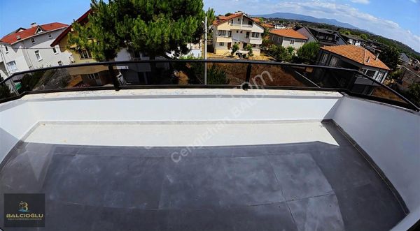 Balcıoğlundan Satılık Denize Yakın Lüx Havuzlu Havuzsuz Triblex