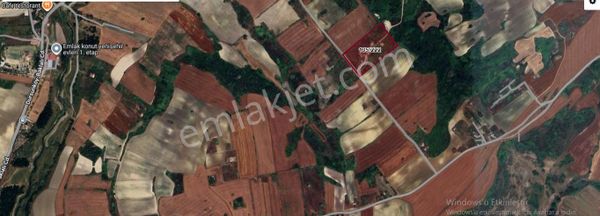 Arnavutköy Dursunköyde Satılık Arsa , 202 M2 Hisseli Çaplı Yolu Var