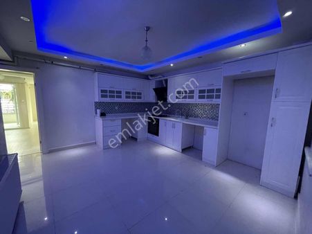 Blue Diamond Gayrimenkul 'den Satılık Arakat Geniş 3+ 1 Daire